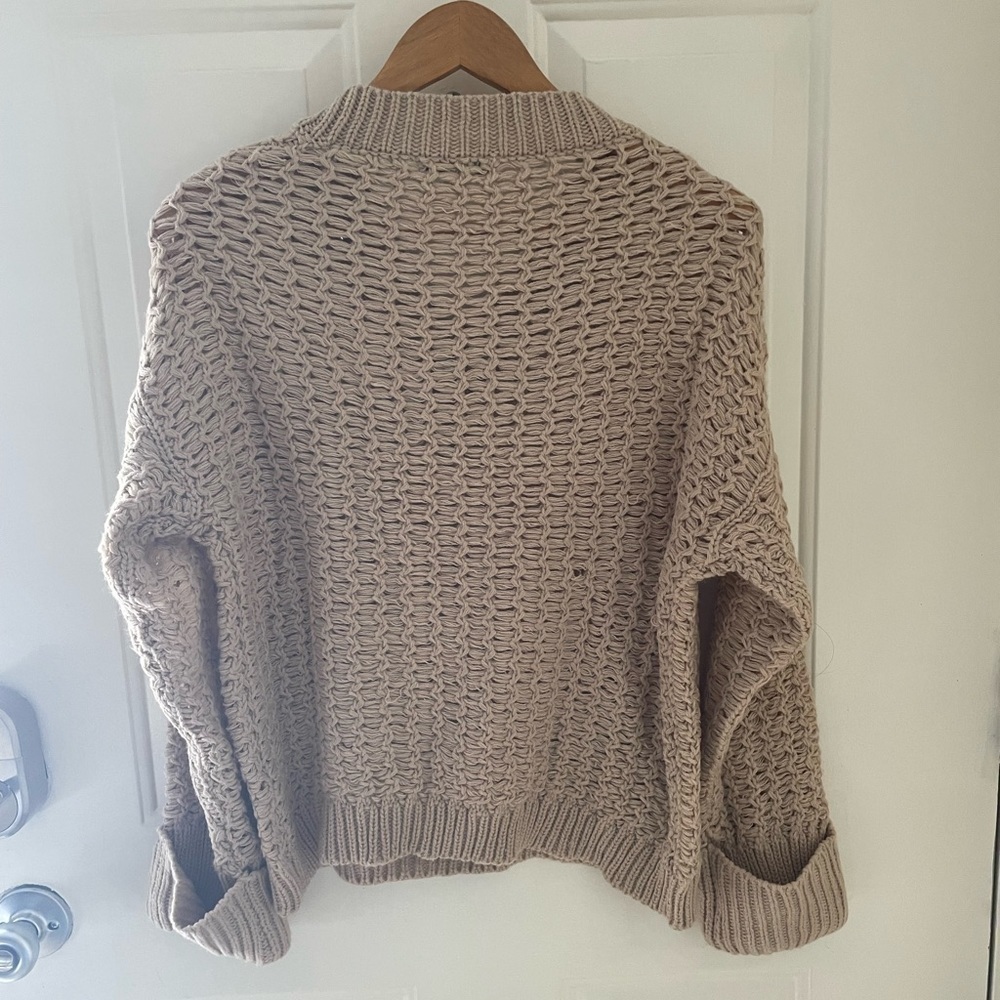 Purple Snow Beige Net Vneck Sweater Medim - Picture 9 of 9